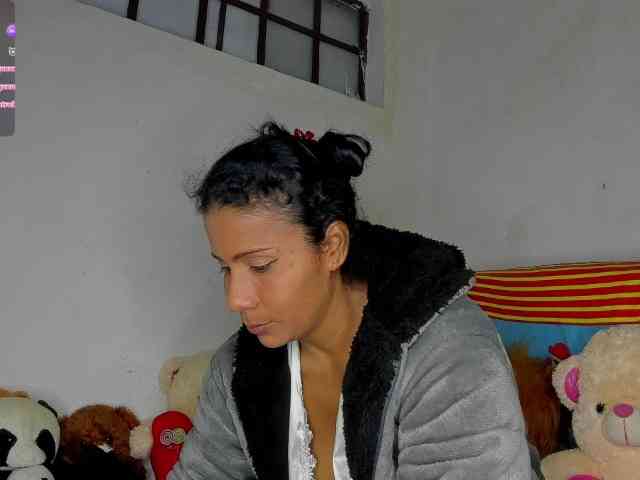 nenita-horny webcam