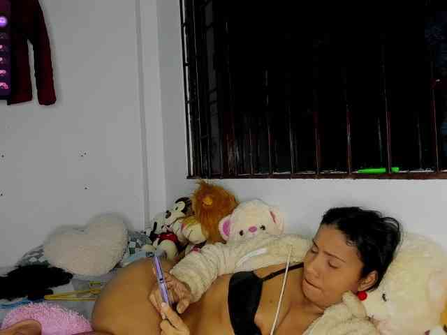 nenita-horny webcam