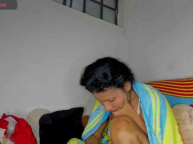 nenita-horny webcam