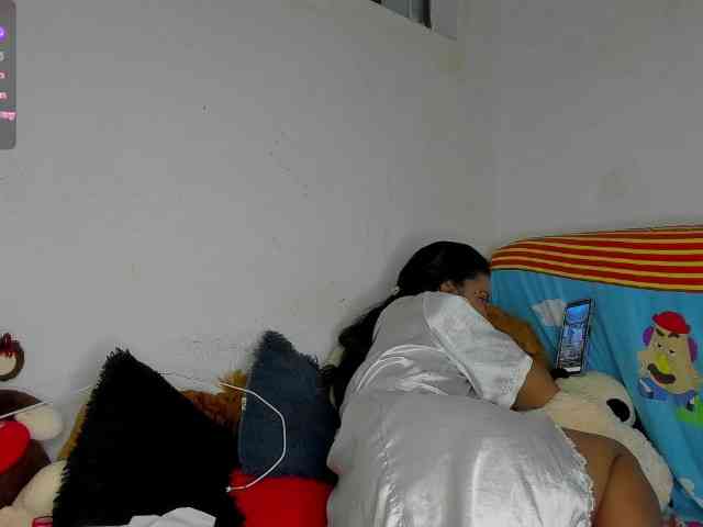 nenita-horny webcam