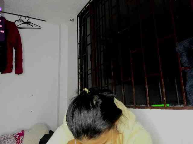 nenita-horny webcam