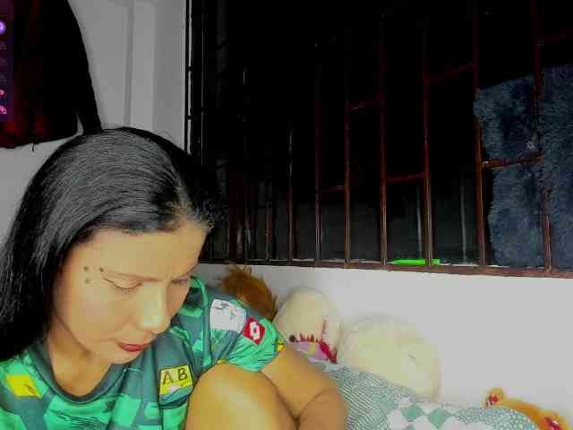 nenita-horny webcam