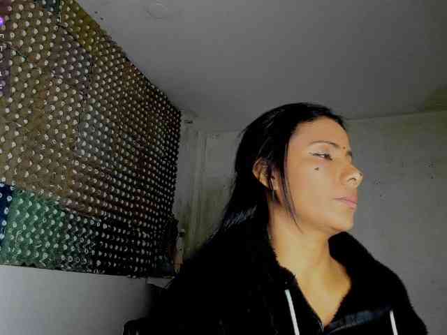 nenita-horny webcam