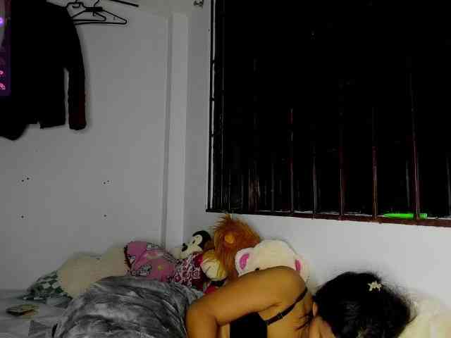 nenita-horny webcam