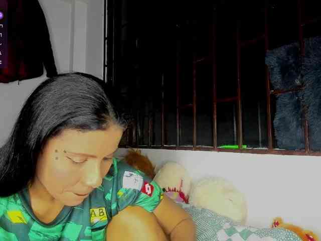 nenita-horny webcam