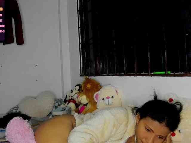 nenita-horny webcam