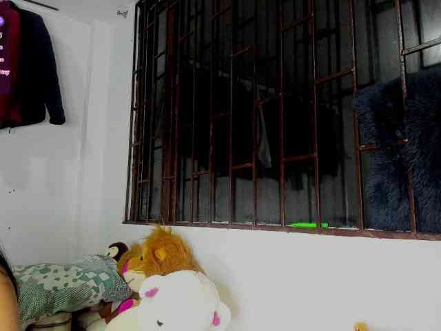 nenita-horny webcam