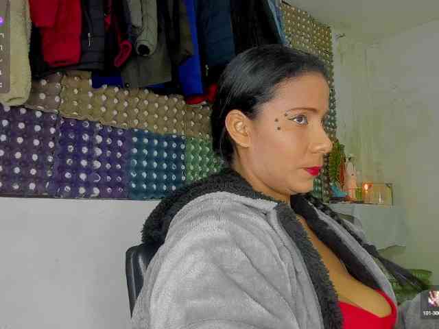 nenita-horny webcam