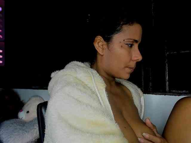 nenita-horny webcam