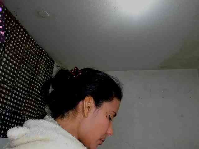 nenita-horny webcam
