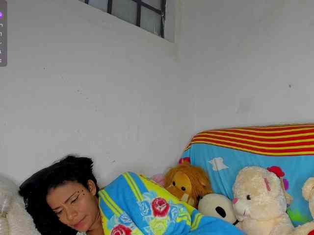nenita-horny webcam