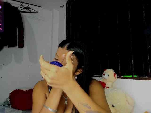 nenita-horny webcam