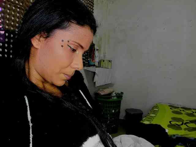 nenita-horny webcam