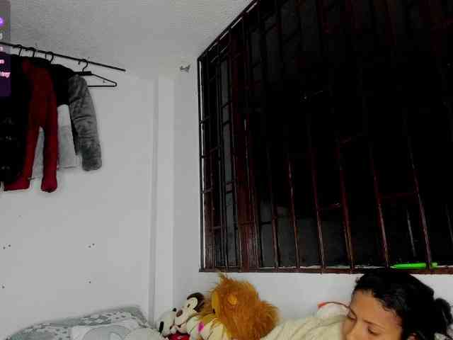 nenita-horny webcam