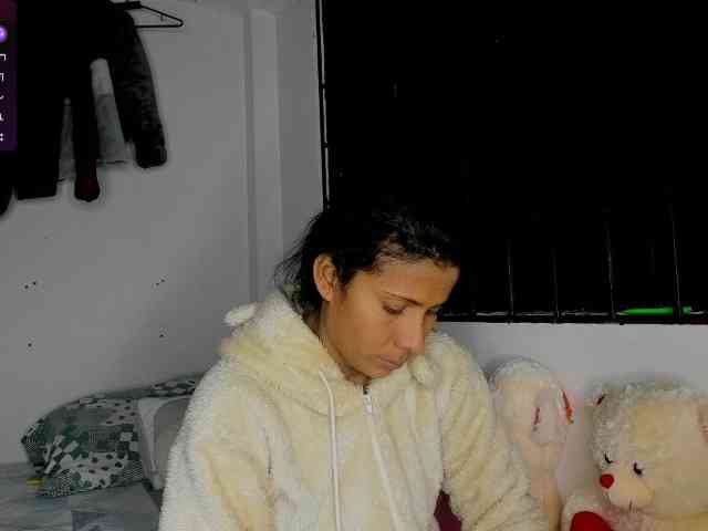 nenita-horny webcam
