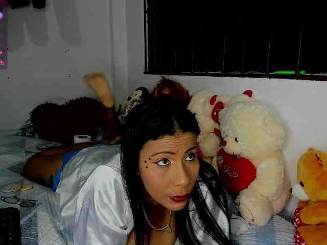 nenita-horny webcam