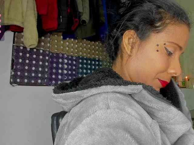 nenita-horny webcam