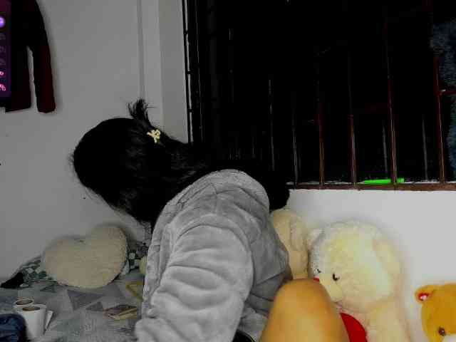 nenita-horny webcam