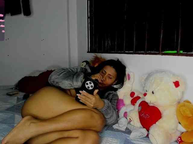 nenita-horny webcam