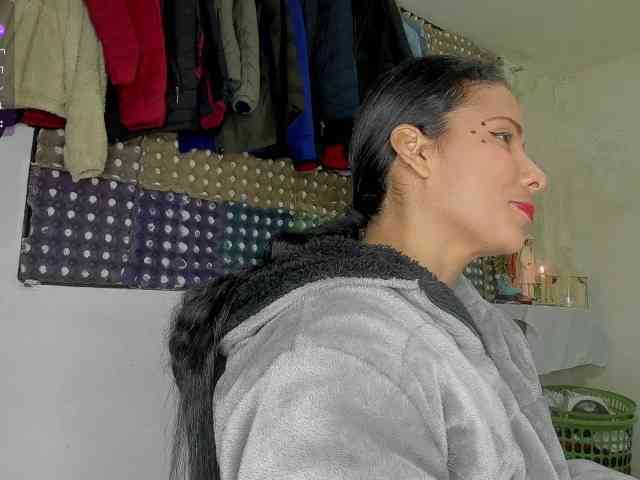nenita-horny webcam