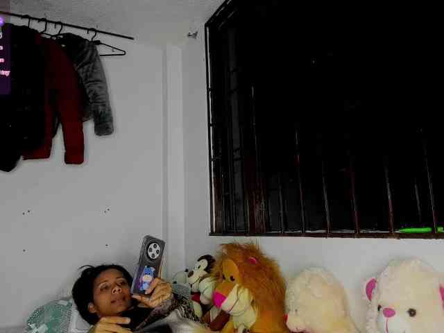 nenita-horny webcam