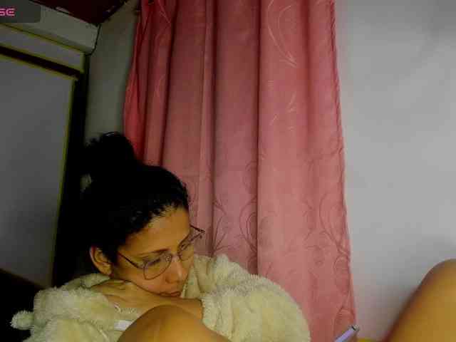 nenita-horny webcam