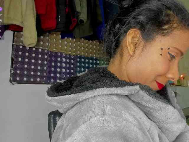 nenita-horny webcam