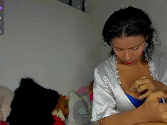 nenita-horny webcam