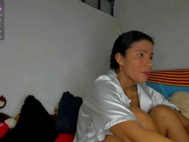 nenita-horny webcam