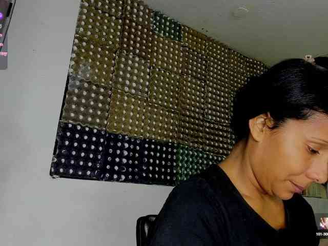 nenita-horny webcam