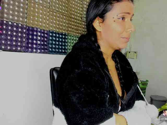 nenita-horny webcam
