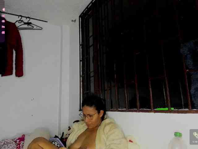 nenita-horny webcam