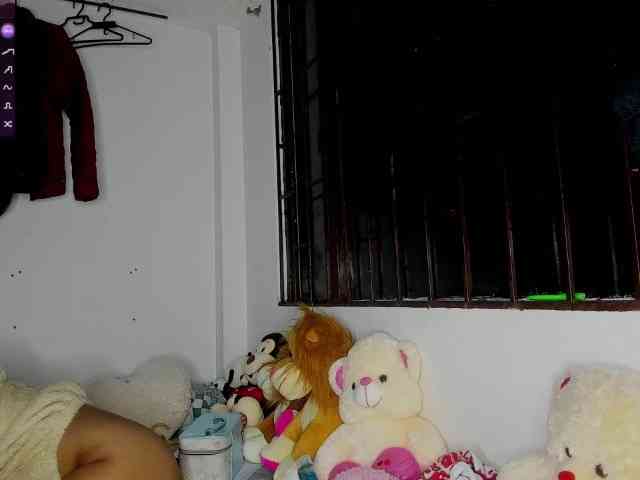 nenita-horny webcam