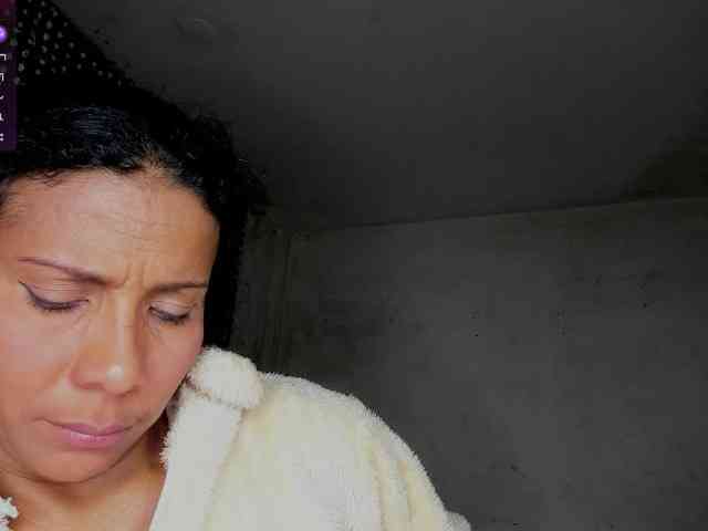 nenita-horny webcam
