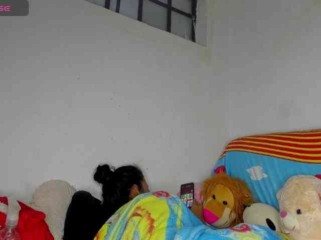 nenita-horny webcam