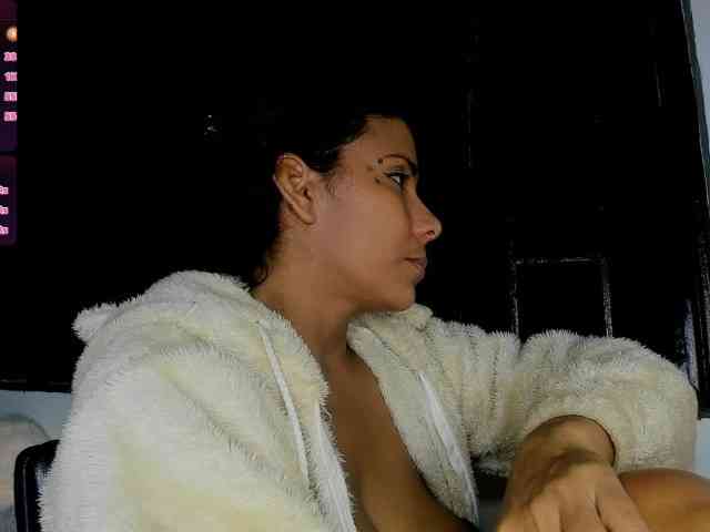 nenita-horny webcam