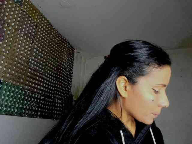 nenita-horny webcam