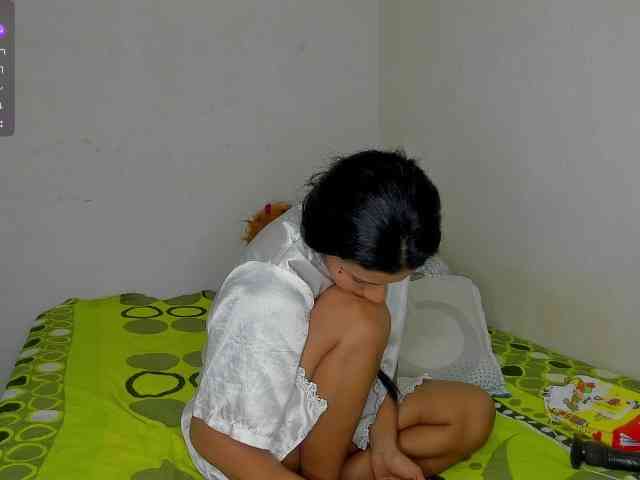 nenita-horny webcam