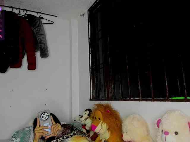 nenita-horny webcam