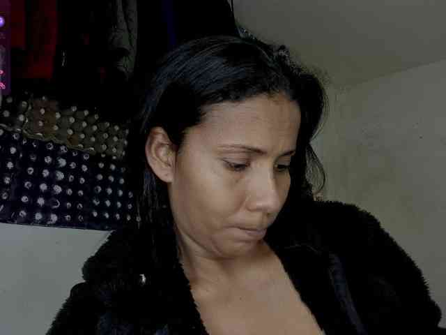 nenita-horny webcam
