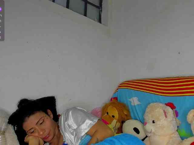 nenita-horny webcam