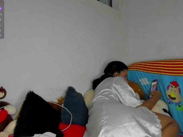 nenita-horny webcam