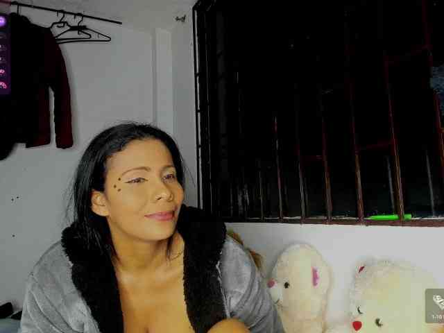 nenita-horny webcam