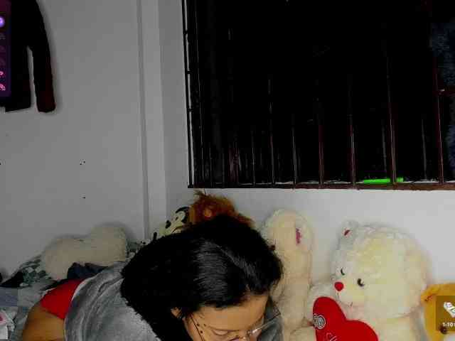 nenita-horny webcam