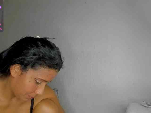 nenita-horny webcam