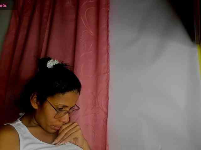 nenita-horny webcam
