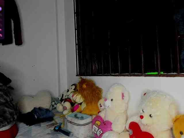nenita-horny webcam