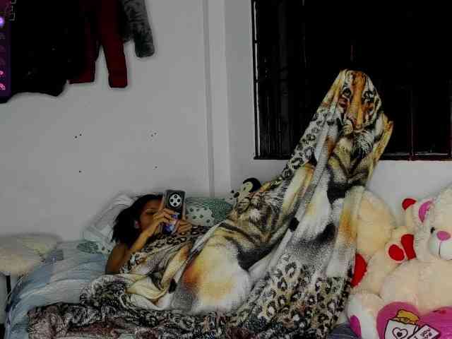 nenita-horny webcam