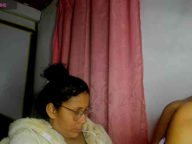 nenita-horny webcam
