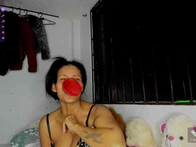 nenita-horny webcam